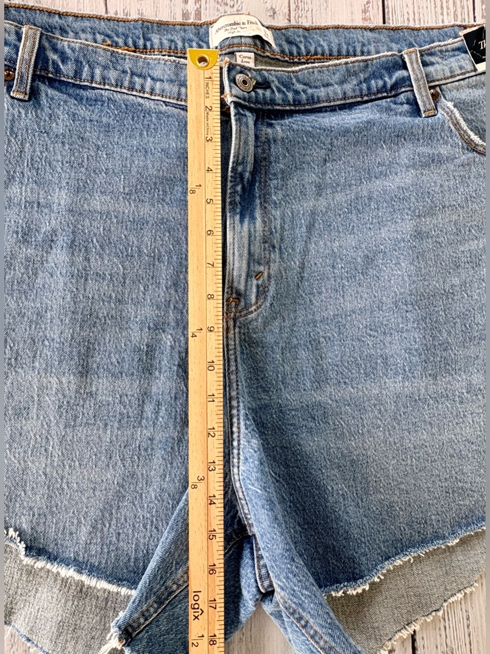 NWT Abercrombie Curve Love Dad Shorts High Rise Size 24 - Picture 6 of 11